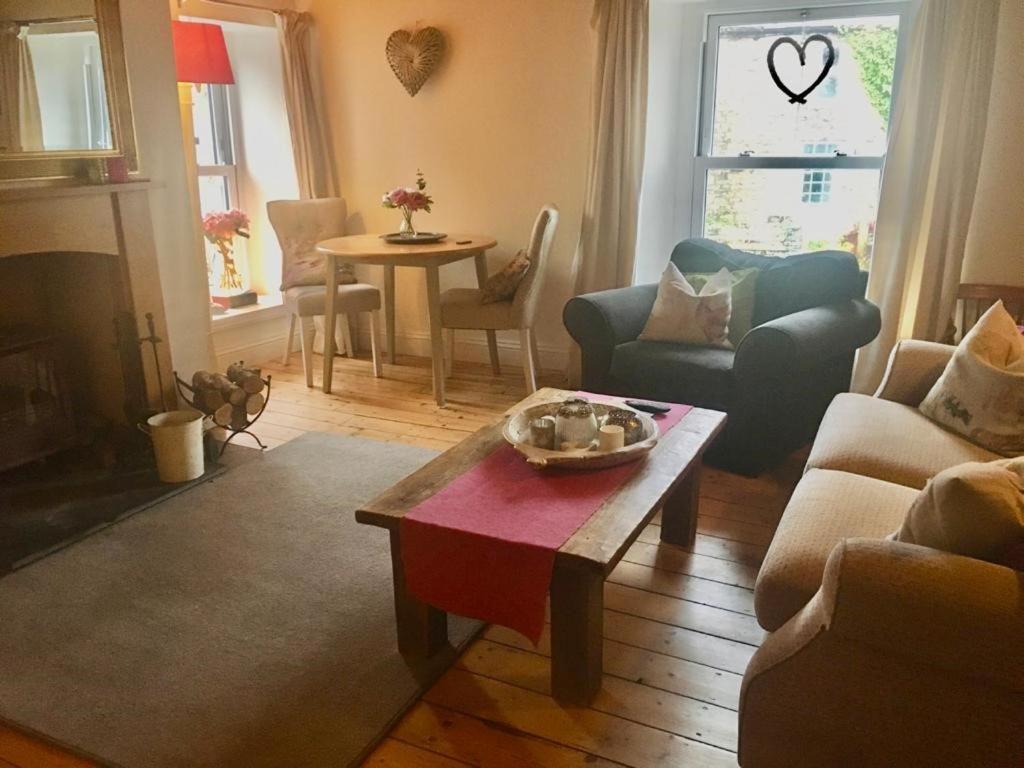 Fell View, Slaggyford Bed & Breakfast ภายนอก รูปภาพ